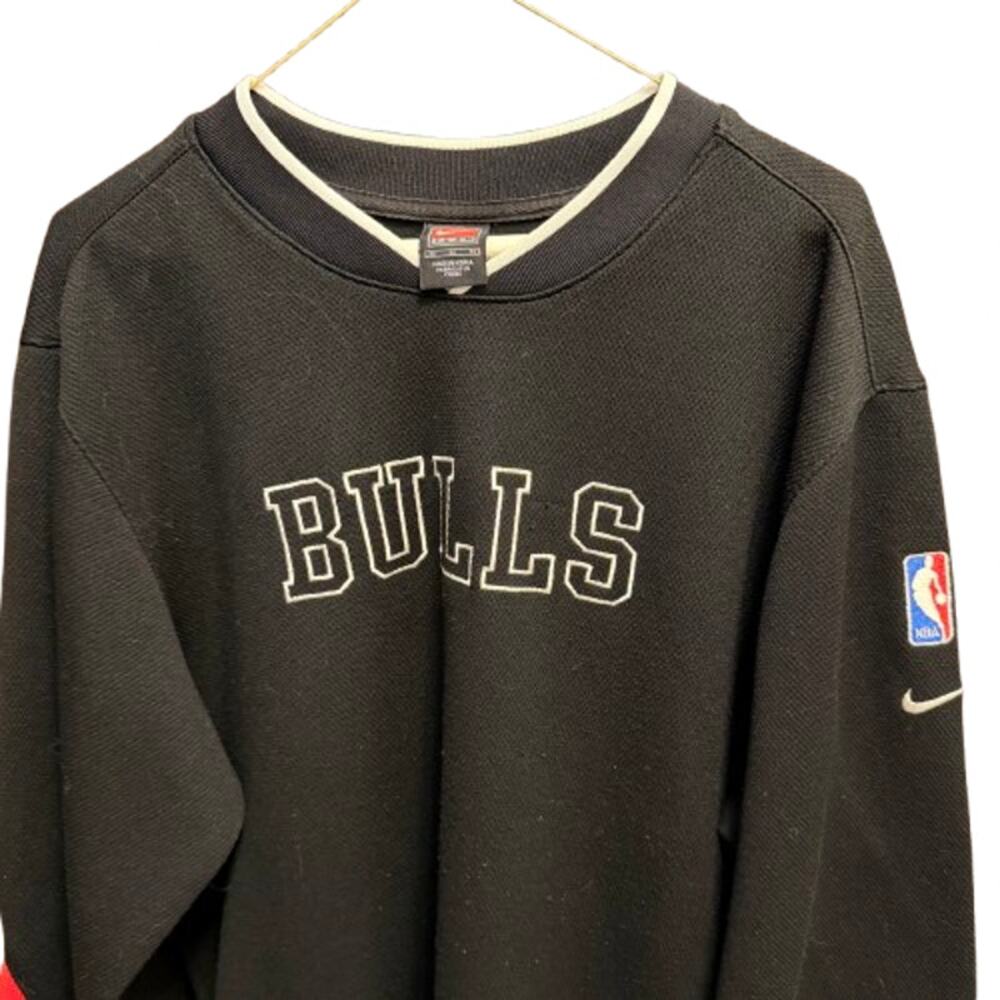 ๐HP!๐ Nike Team Chicago Bulls Men's Long Sleeve Jersey (M) - Picture 4 of 8